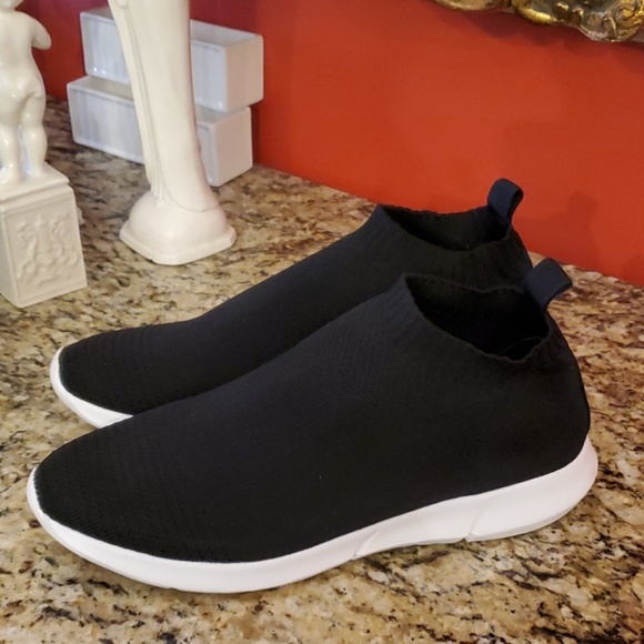 Steve Madden Fast Leather Sock Shoe - Picture 1 of 6